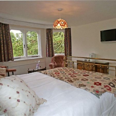 West End Lodge Esher Εξωτερικό φωτογραφία